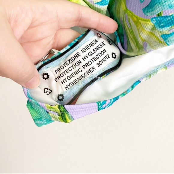 Lovers + Friends Tropical Oasis Ruffle One Piece Swimsuit Lilac Palm XS S NWT - Picture 6 of 12